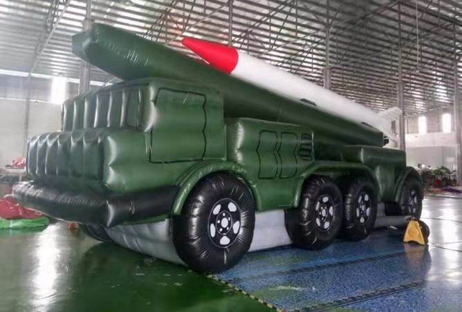 二道迷彩导弹车